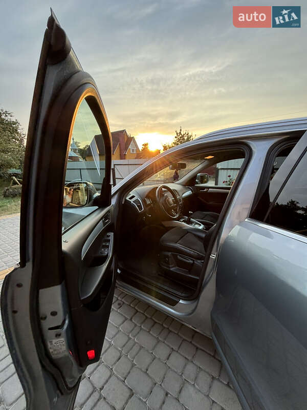 Позашляховик / Кросовер Audi Q5 2011 в Луцьку