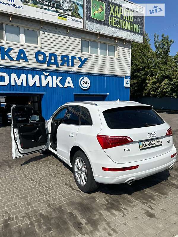 Внедорожник / Кроссовер Audi Q5 2011 в Харькове