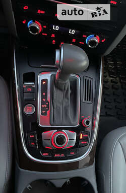 Позашляховик / Кросовер Audi Q5 2014 в 