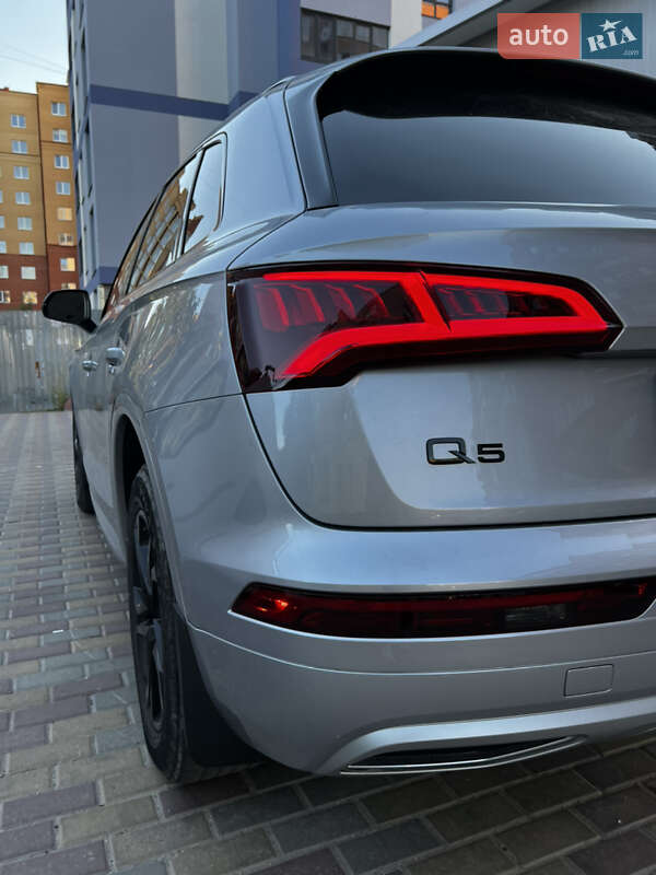 Позашляховик / Кросовер Audi Q5 2019 в Тернополі
