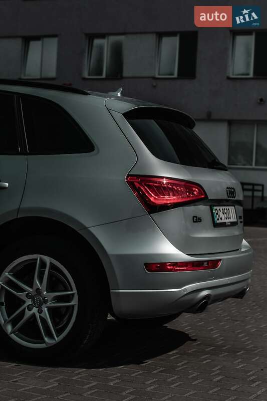 Позашляховик / Кросовер Audi Q5 2013 в Львові