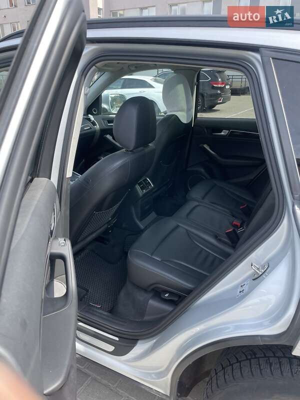 Позашляховик / Кросовер Audi Q5 2013 в Львові