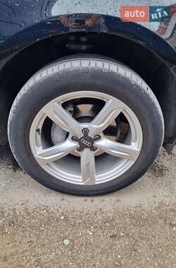 Внедорожник / Кроссовер Audi Q5 2014 в Кельменцах