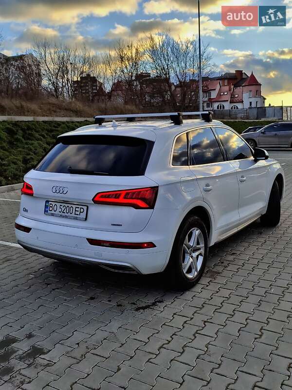Позашляховик / Кросовер Audi Q5 2018 в Тернополі