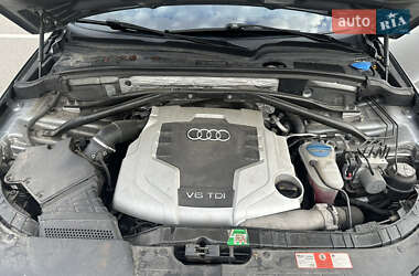 Внедорожник / Кроссовер Audi Q5 2009 в 