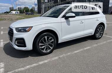 Позашляховик / Кросовер Audi Q5 2020 в Києві