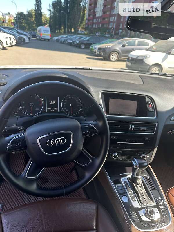 Внедорожник / Кроссовер Audi Q5 2015 в Киеве