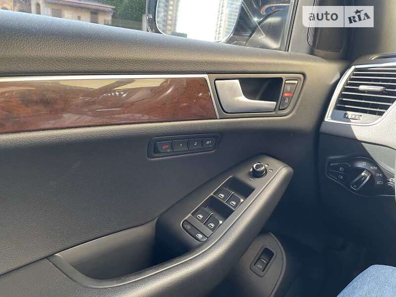 Позашляховик / Кросовер Audi Q5 2012 в Києві