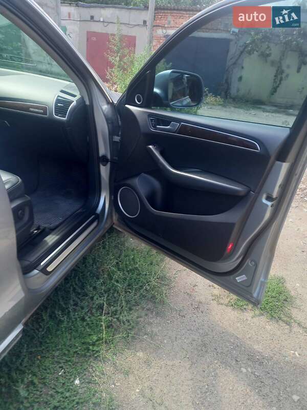 Внедорожник / Кроссовер Audi Q5 2010 в Измаиле