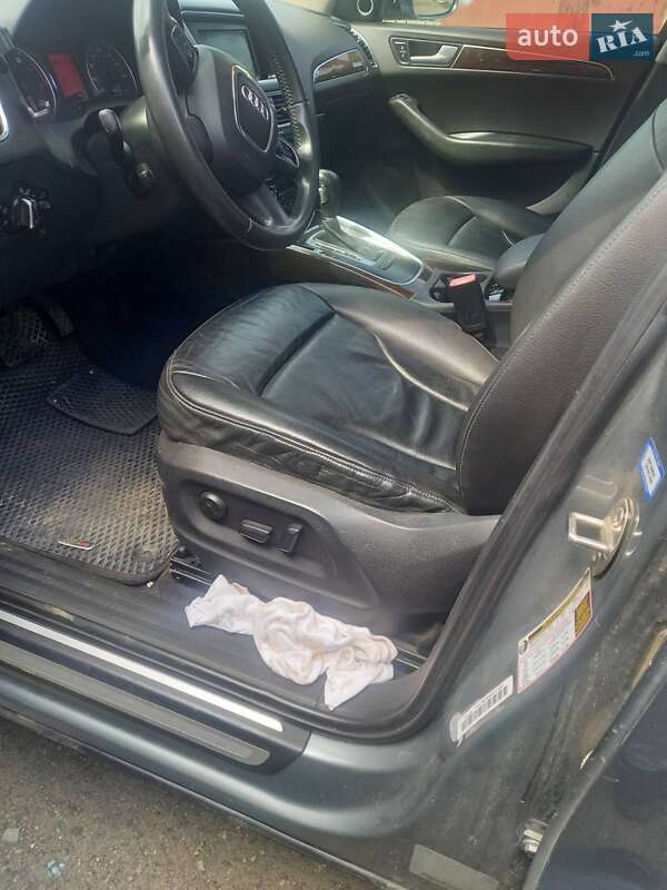 Внедорожник / Кроссовер Audi Q5 2010 в Измаиле
