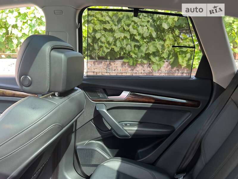 Внедорожник / Кроссовер Audi Q5 2019 в Львове фото 19 Внедорожник / Кроссовер Audi Q5 2019 в Львове
