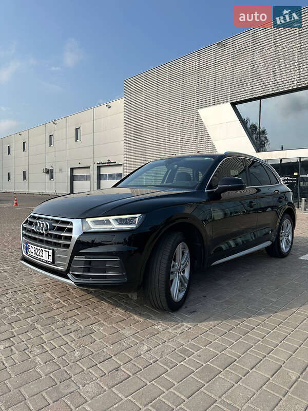 Позашляховик / Кросовер Audi Q5 2019 в Львові