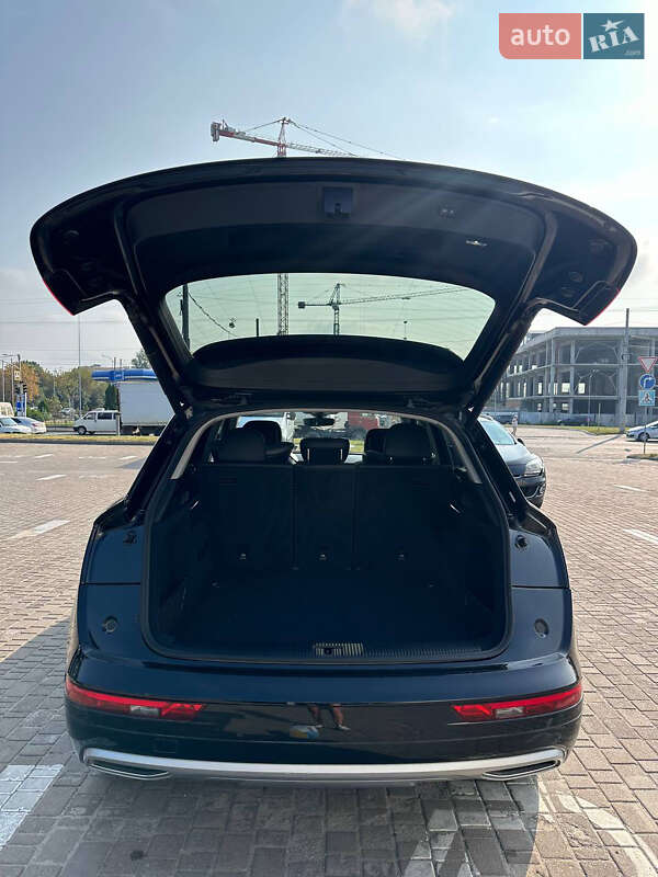 Позашляховик / Кросовер Audi Q5 2019 в Львові