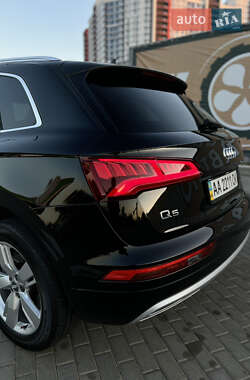 Внедорожник / Кроссовер Audi Q5 2019 в 