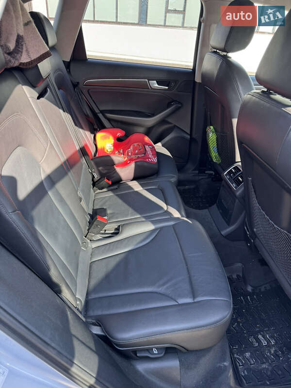 Внедорожник / Кроссовер Audi Q5 2014 в Ровно