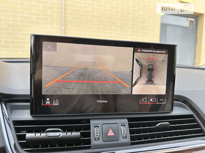Внедорожник / Кроссовер Audi Q5 2021 в Киеве