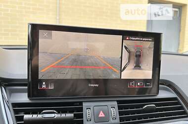 Внедорожник / Кроссовер Audi Q5 2021 в 