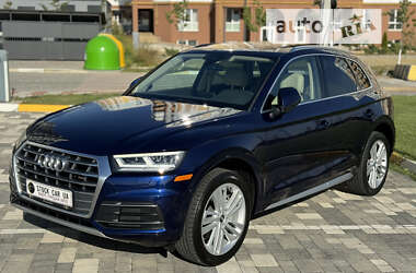 Позашляховик / Кросовер Audi Q5 2018 в Києві