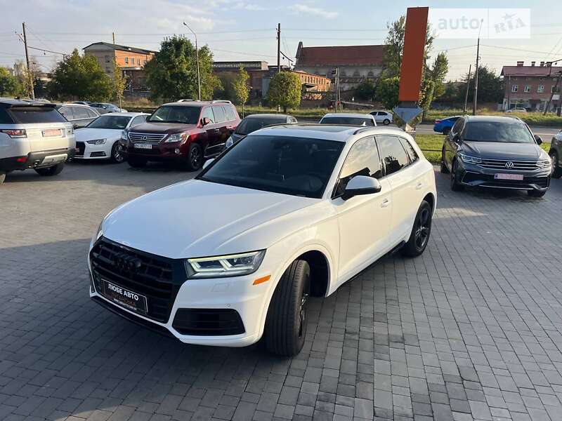 Внедорожник / Кроссовер Audi Q5 2017 в Львове