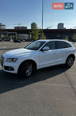 Внедорожник / Кроссовер Audi Q5 2017 в 