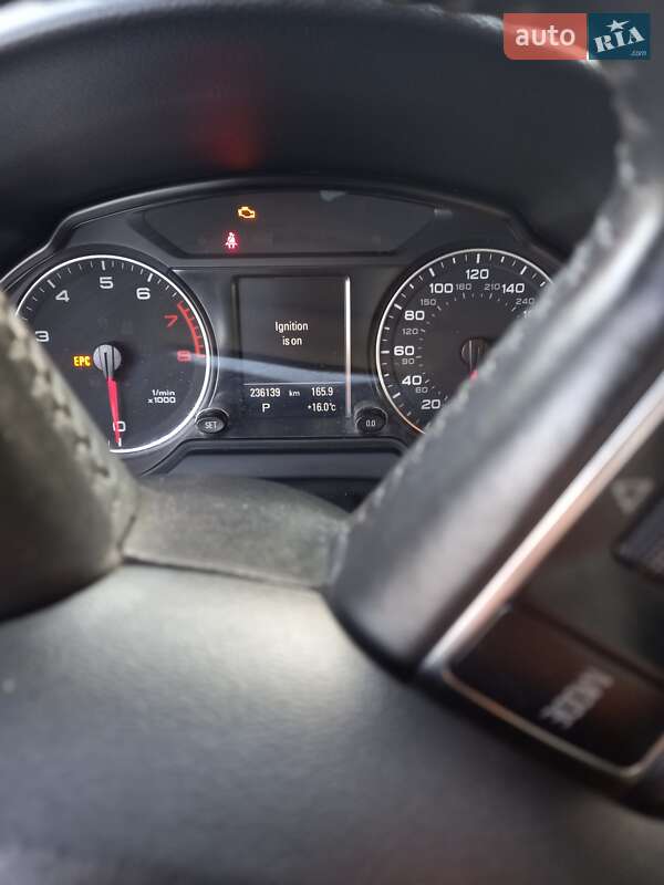 Внедорожник / Кроссовер Audi Q5 2011 в Тернополе