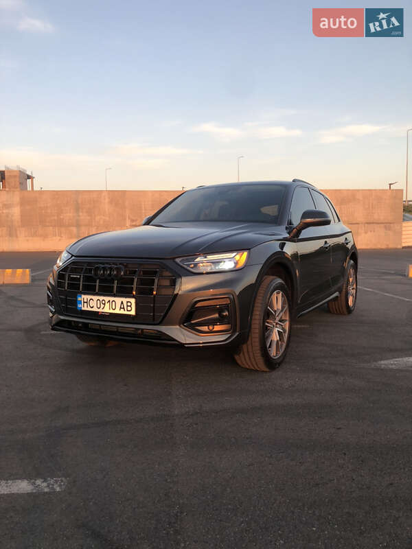 Позашляховик / Кросовер Audi Q5 2021 в Львові