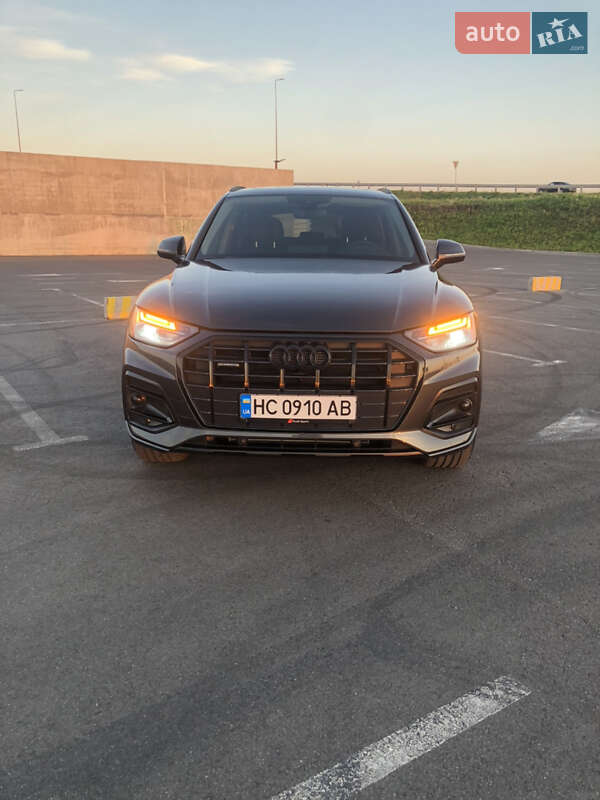 Позашляховик / Кросовер Audi Q5 2021 в Львові