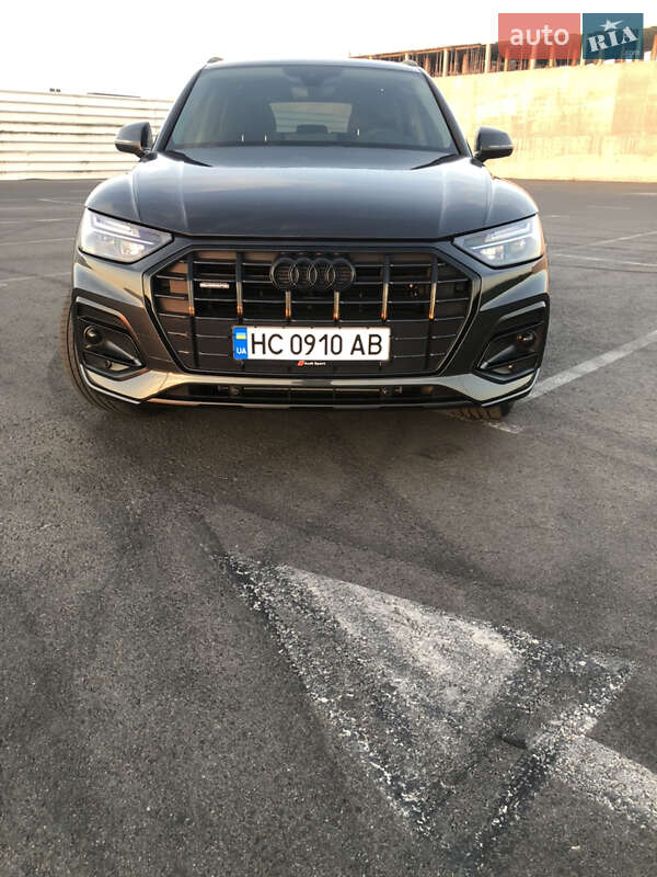 Позашляховик / Кросовер Audi Q5 2021 в Львові