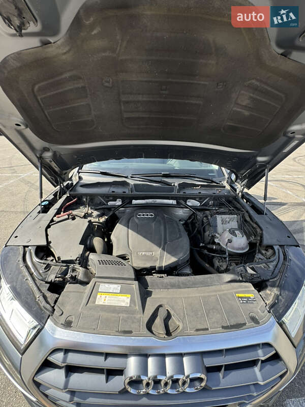 Внедорожник / Кроссовер Audi Q5 2017 в Киеве