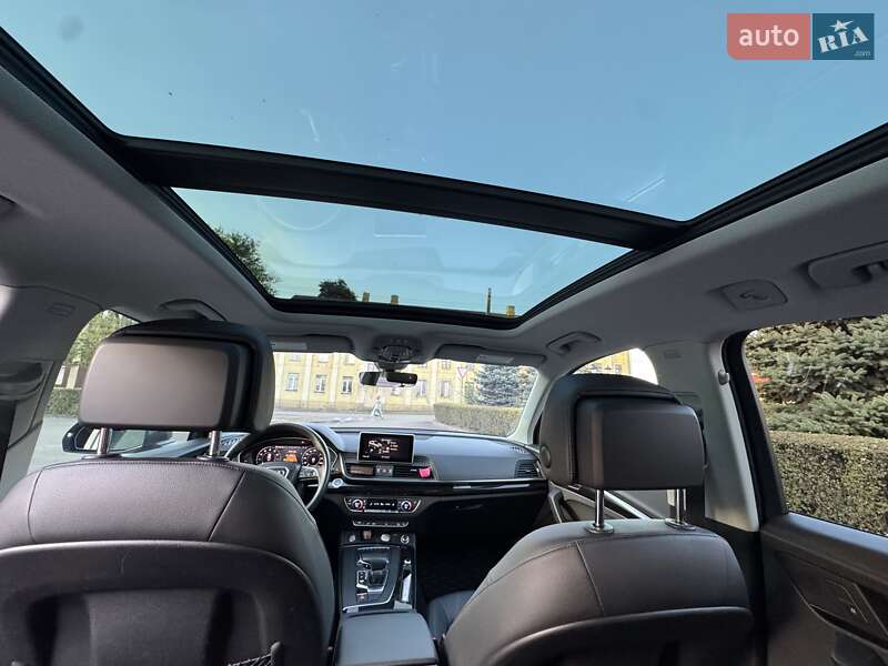 Внедорожник / Кроссовер Audi Q5 2020 в Каменском
