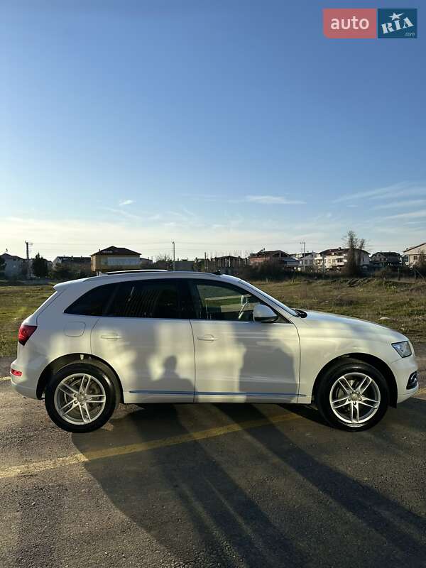 Внедорожник / Кроссовер Audi Q5 2014 в Львове
