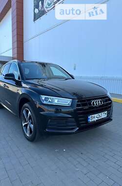 Позашляховик / Кросовер Audi Q5 2018 в Одесі