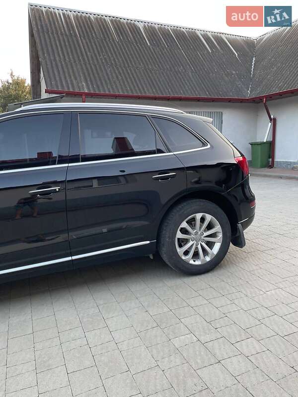 Внедорожник / Кроссовер Audi Q5 2015 в Почаеве
