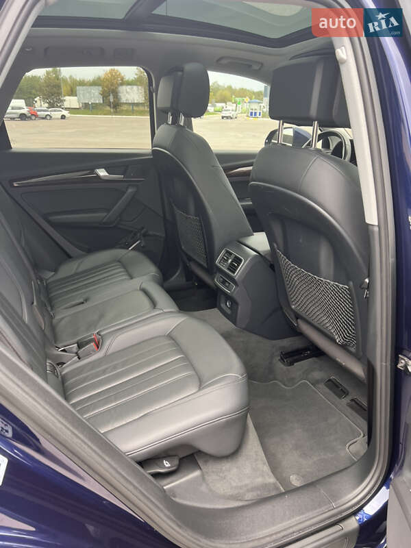 Позашляховик / Кросовер Audi Q5 2018 в Львові