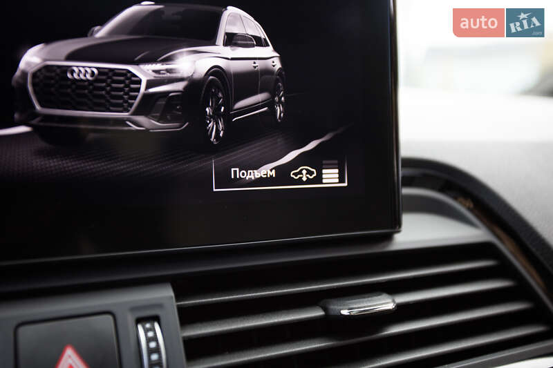 Внедорожник / Кроссовер Audi Q5 2020 в Киеве