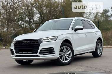 Внедорожник / Кроссовер Audi Q5 2019 в Киеве