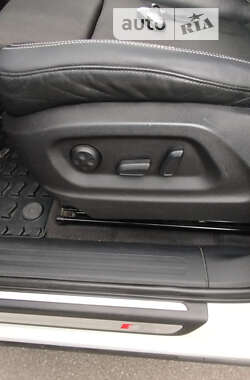 Внедорожник / Кроссовер Audi Q5 2011 в 