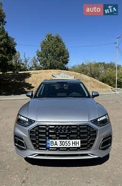Внедорожник / Кроссовер Audi Q5 2021 в 