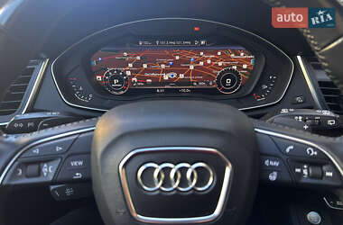 Внедорожник / Кроссовер Audi Q5 2018 в 