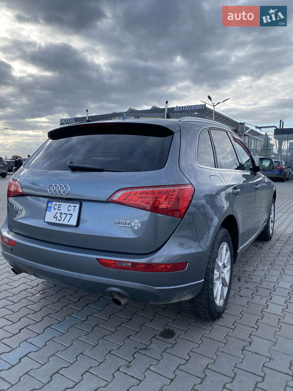 Внедорожник / Кроссовер Audi Q5 2011 в Черновцах