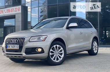 Внедорожник / Кроссовер Audi Q5 2015 в Ровно