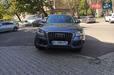 Позашляховик / Кросовер Audi Q5 2015 в 