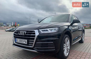 Внедорожник / Кроссовер Audi Q5 2017 в 