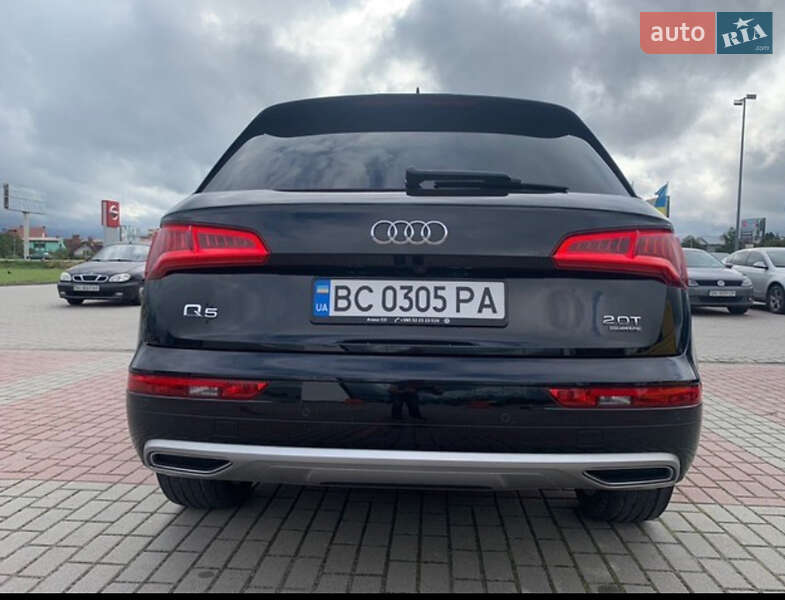 Позашляховик / Кросовер Audi Q5 2017 в Львові