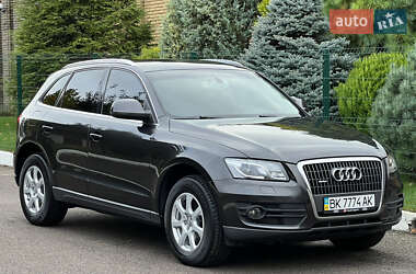 Внедорожник / Кроссовер Audi Q5 2010 в 