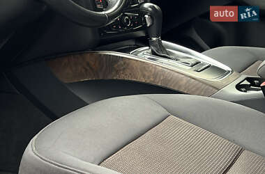 Внедорожник / Кроссовер Audi Q5 2010 в 