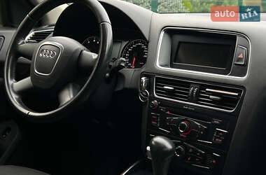 Внедорожник / Кроссовер Audi Q5 2010 в 