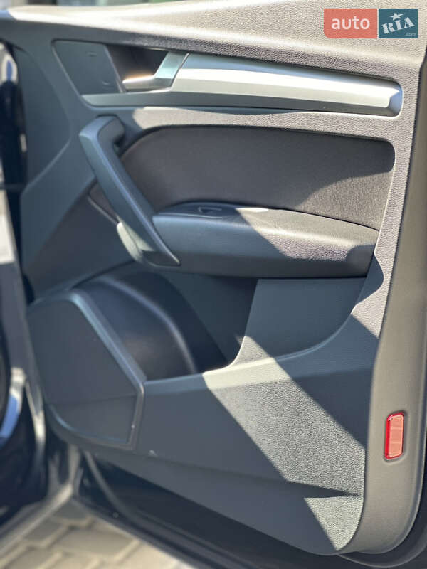 Внедорожник / Кроссовер Audi Q5 2018 в Тернополе