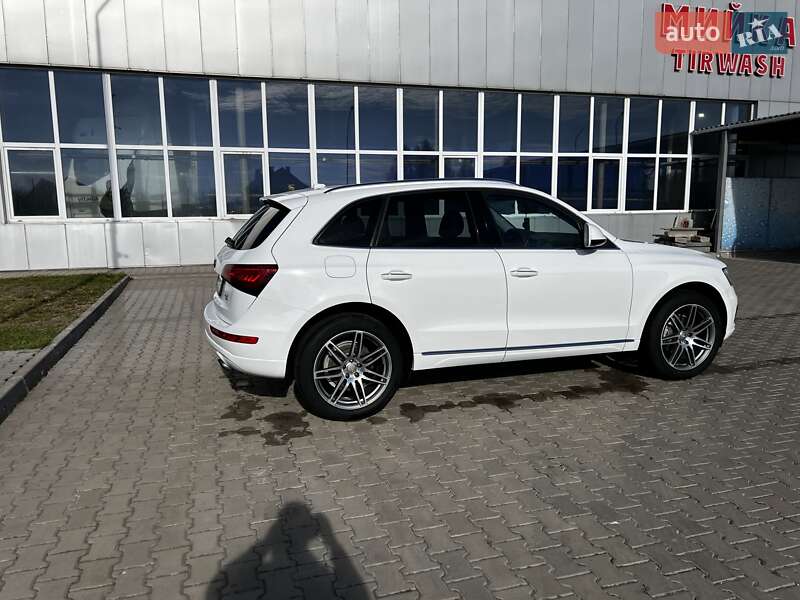 Внедорожник / Кроссовер Audi Q5 2014 в Любомле