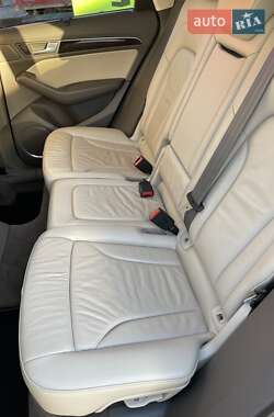 Внедорожник / Кроссовер Audi Q5 2013 в 